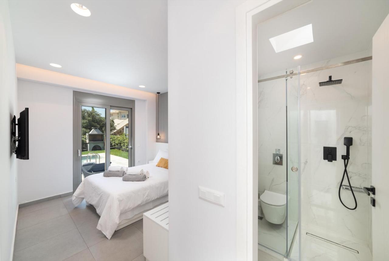 Agia Marina Villa Ampela By Posarellivillas מראה חיצוני תמונה