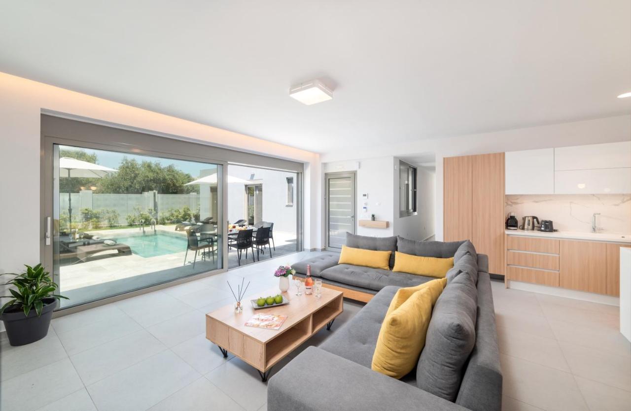 Agia Marina Villa Ampela By Posarellivillas מראה חיצוני תמונה
